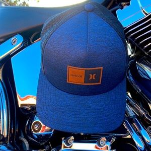 New Hurley snapback hat. No tags on it but I've never worn it, it's a sick hat